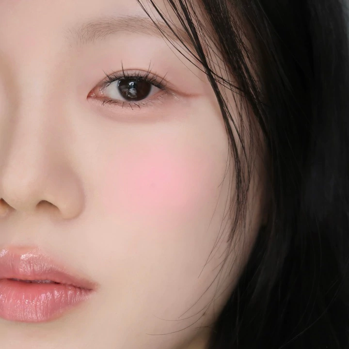 Miniatura 3 de WAKEMAKE Sheer Breeze Blush Aveludado 04 Berrysh 5g